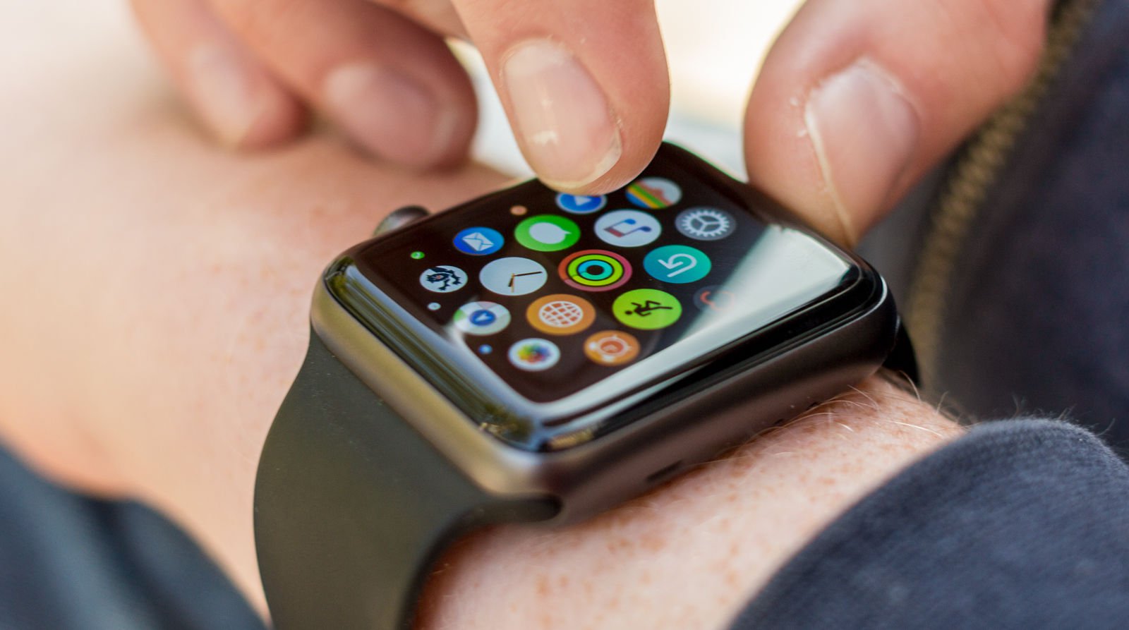 Apple Watch 3 cu conectivitate 4G Apple Watch 3 cu conectivitate 4G