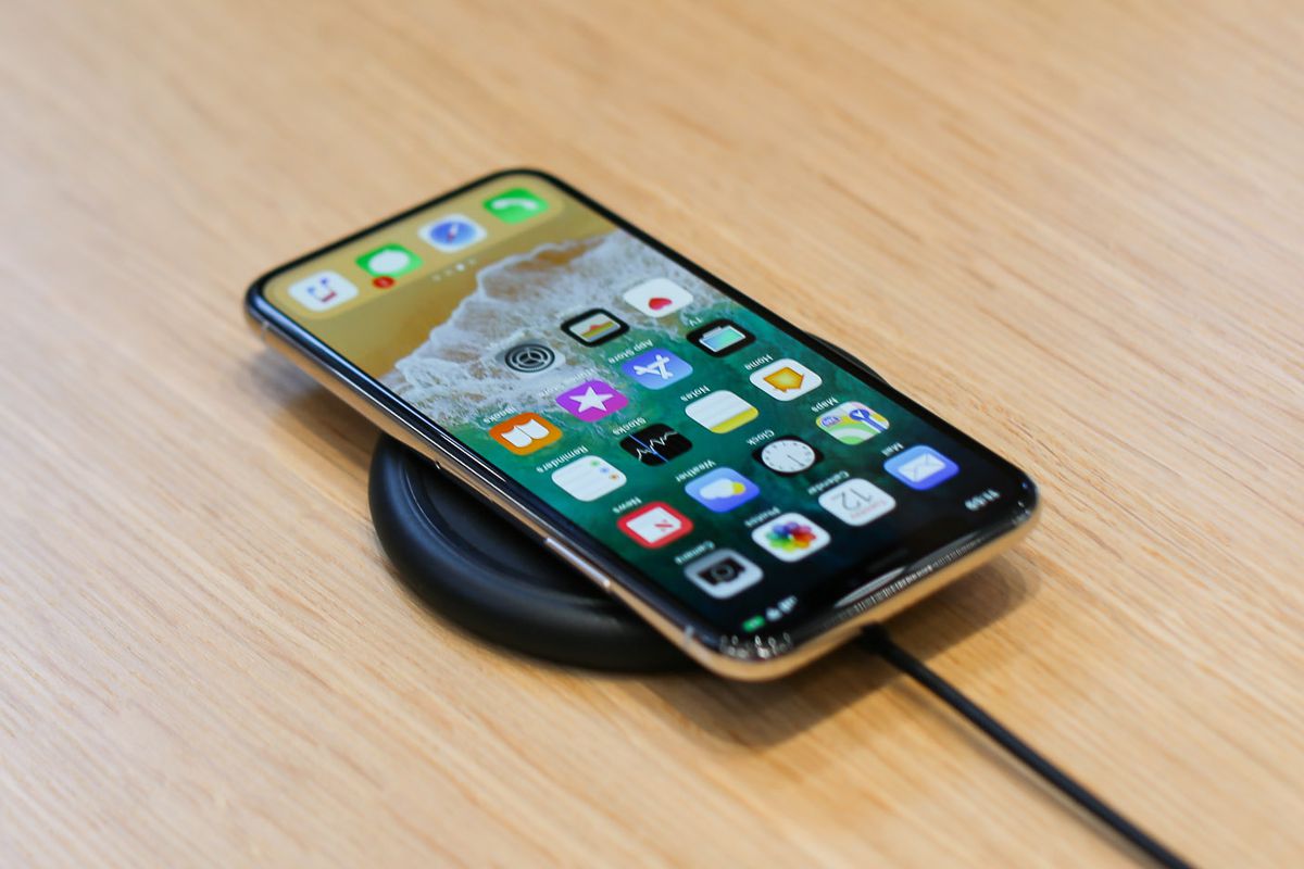 iPhone X - prețuri și controverse iPhone X - prețuri și controverse